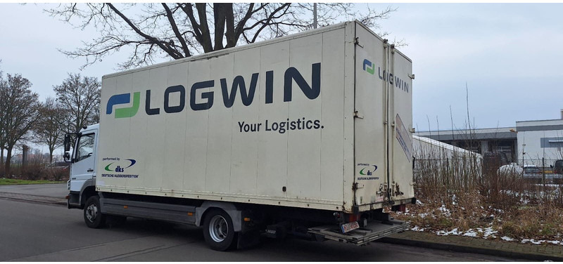 Mercedes-Benz 1222 Atego Koffer mit LBW Klima - Lastbil med skåp: bild 2 Mercedes-Benz 1222 Atego Koffer mit LBW Klima - Lastbil med skåp: bild 2