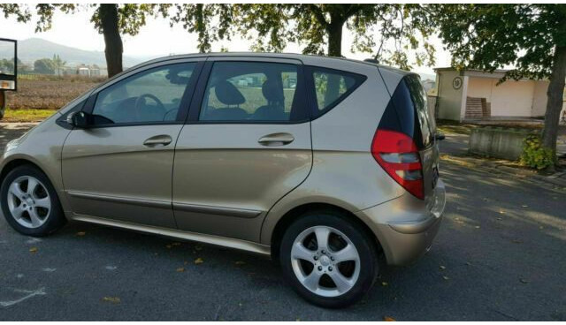 Mercedes-Benz A-Klasse 200 CDI - Hatchback/ Halvkombi: bild 4 Mercedes-Benz A-Klasse 200 CDI - Hatchback/ Halvkombi: bild 4