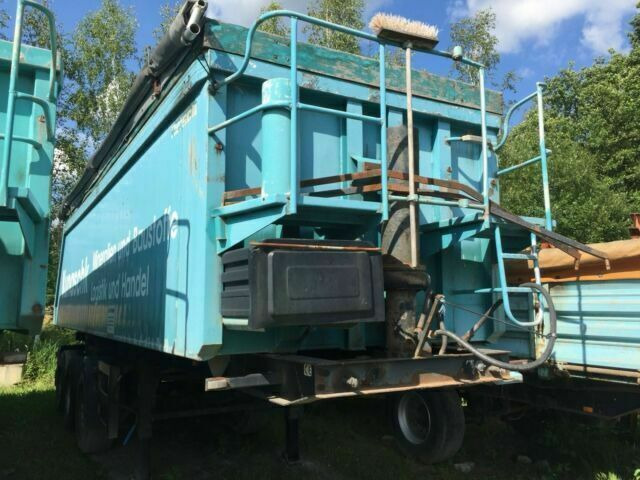 Reisch SKI 24 32 Kubik Mulde German Fahrzeug - Tippbil semitrailer: bild 1 Reisch SKI 24 32 Kubik Mulde German Fahrzeug - Tippbil semitrailer: bild 1