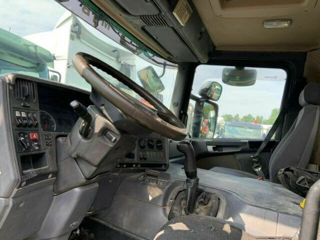 Scania P340PS 8x4 Blatt/Blatt 1-Hand - Betongbil: bild 4 Scania P340PS 8x4 Blatt/Blatt 1-Hand - Betongbil: bild 4