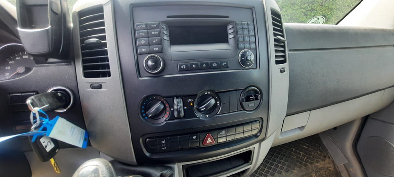 Volkswagen Crafter TDI Lang/Klima 3-Sitzer - Skåpbil: bild 5 Volkswagen Crafter TDI Lang/Klima 3-Sitzer - Skåpbil: bild 5