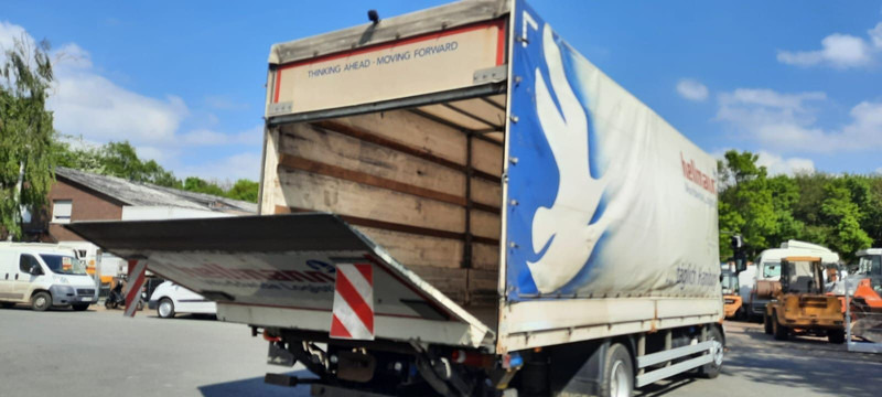 Volvo FL 6-250PS Plane Spriegel LBW Klima - Kapellbil: bild 4 Volvo FL 6-250PS Plane Spriegel LBW Klima - Kapellbil: bild 4