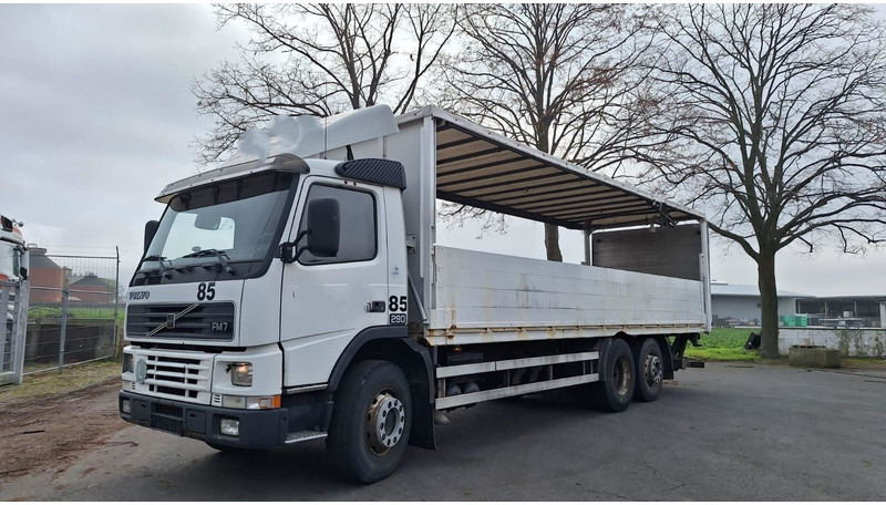 Volvo FM7 6x2 Koffer 3x vorhanden - Flakbil: bild 1 Volvo FM7 6x2 Koffer 3x vorhanden - Flakbil: bild 1