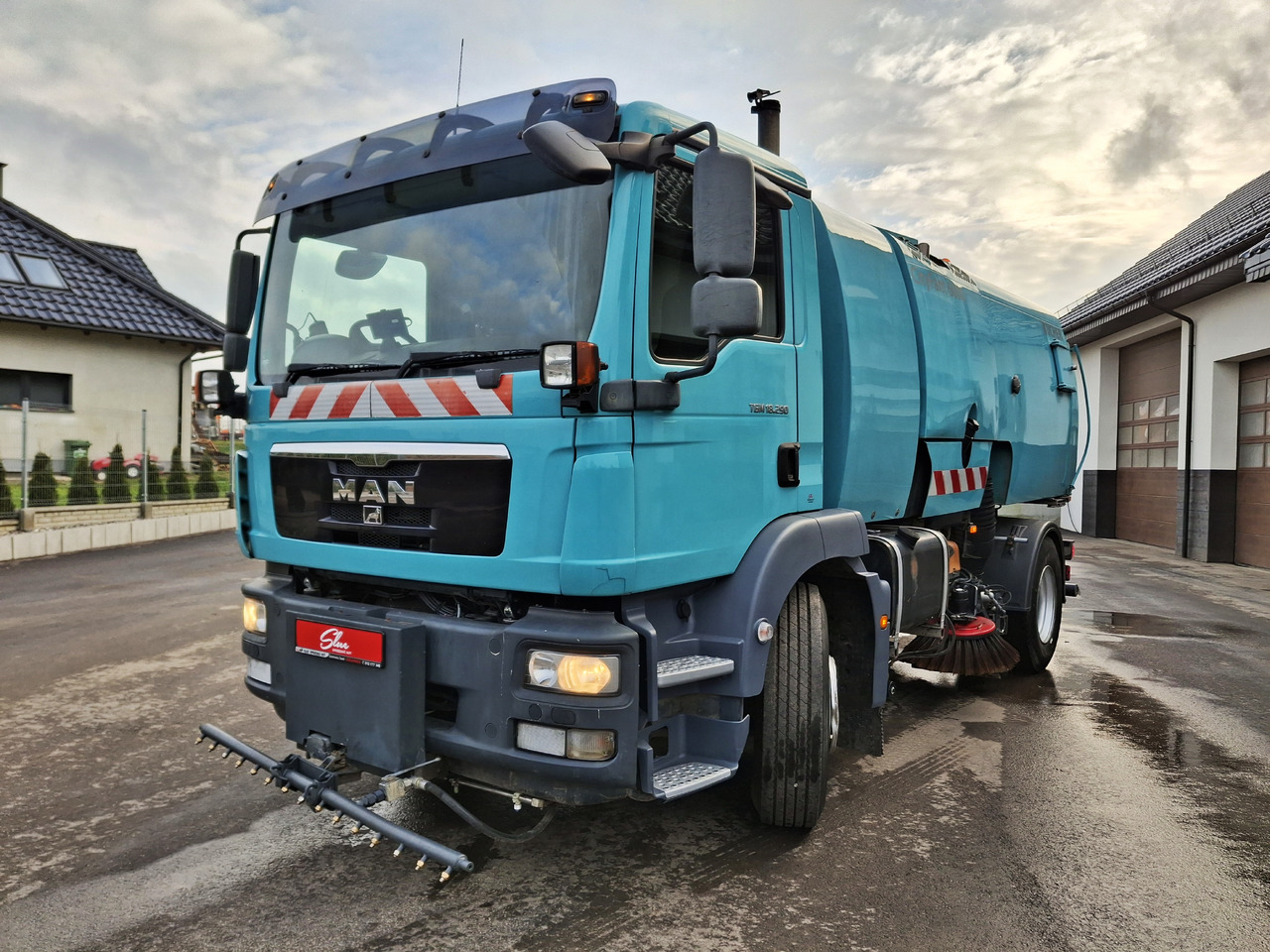 MAN 18.290 Zamiatarka Kehrmaschine BUCHER PM10 L/R Karcher - Sopmaskin: bild 2 MAN 18.290 Zamiatarka Kehrmaschine BUCHER PM10 L/R Karcher - Sopmaskin: bild 2