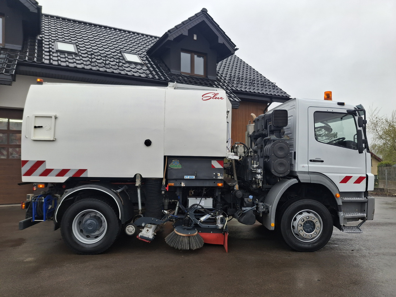 MERCEDES-BENZ Axor 1829 Zamiatarka Kehrmaschine Johnston 2 Motoren Karcher L/R - Sopmaskin: bild 5 MERCEDES-BENZ Axor 1829 Zamiatarka Kehrmaschine Johnston 2 Motoren Karcher L/R - Sopmaskin: bild 5
