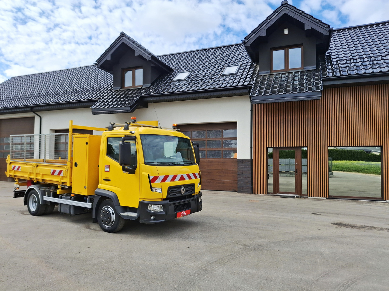 RENAULT D7.5 Wywrotka Kipper 3 Stronna 2015r 84 Tyś KM - Tippbil lastbil: bild 1 RENAULT D7.5 Wywrotka Kipper 3 Stronna 2015r 84 Tyś KM - Tippbil lastbil: bild 1