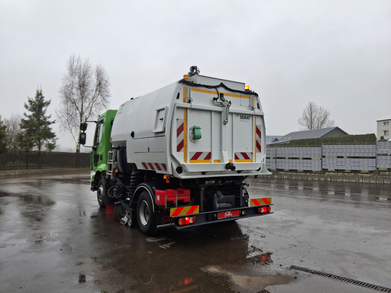 Renault Midlum 220 Zamiatarka Kehrmaschine PM10 L/R 2 Motoren JOHNSTON SEMAT - Sopmaskin: bild 3 Renault Midlum 220 Zamiatarka Kehrmaschine PM10 L/R 2 Motoren JOHNSTON SEMAT - Sopmaskin: bild 3