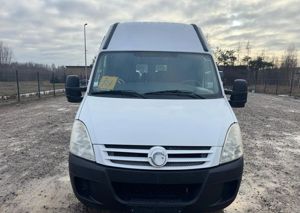 Iveco Daily - Minibuss, Persontransport: bild 2 Iveco Daily - Minibuss, Persontransport: bild 2