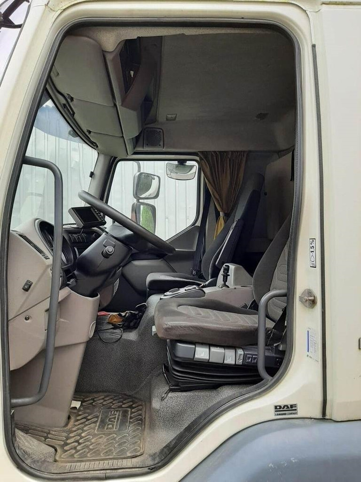 DAF FA 45.180 4X2 KITCHEN - Lastbil med skåp: bild 5 DAF FA 45.180 4X2 KITCHEN - Lastbil med skåp: bild 5