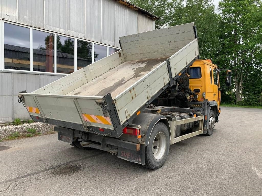 Volvo FL615 + HIAB 027-2 - Tippbil lastbil: bild 4 Volvo FL615 + HIAB 027-2 - Tippbil lastbil: bild 4