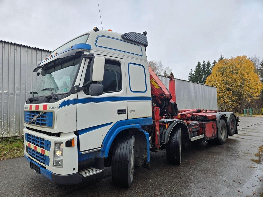 Volvo FM12 420 8X2 HMF 2220 K4 - Lastväxlare lastbil: bild 1 Volvo FM12 420 8X2 HMF 2220 K4 - Lastväxlare lastbil: bild 1