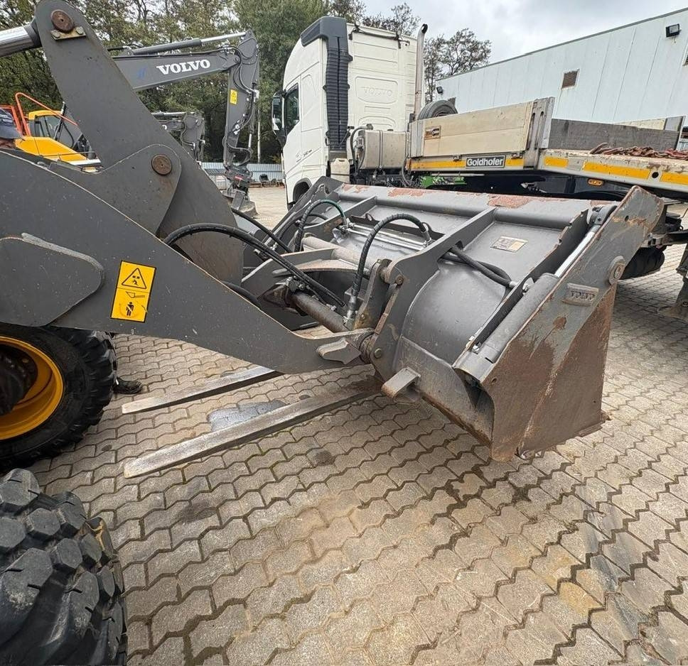 Volvo L 35 G - Hjullastare: bild 5 Volvo L 35 G - Hjullastare: bild 5