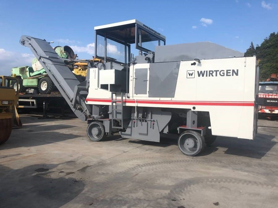 Wirtgen SF 1750 - Asfaltfräs: bild 1 Wirtgen SF 1750 - Asfaltfräs: bild 1
