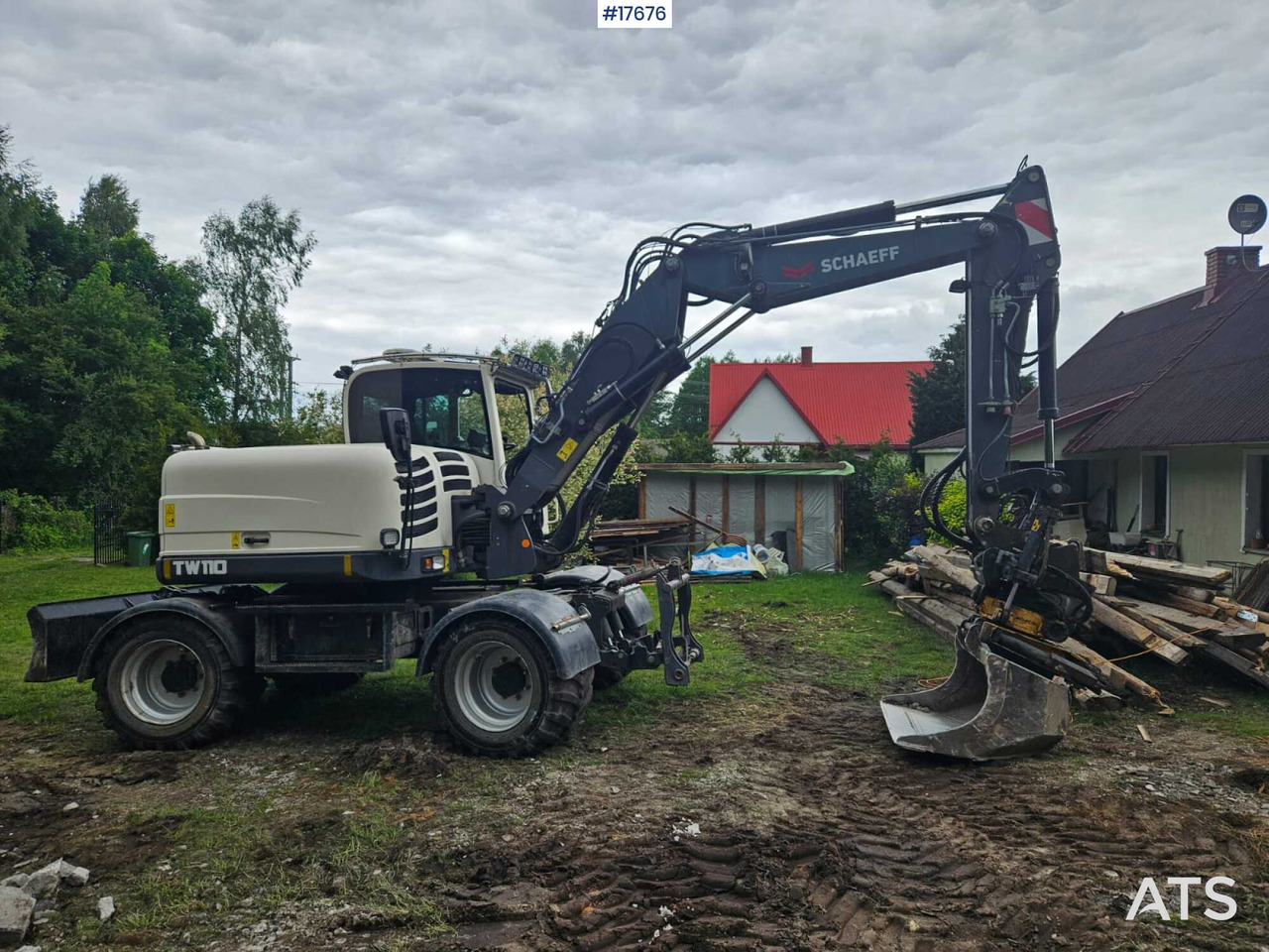 2017 Schaeff TW 110 - Grävmaskin på däck: bild 1 2017 Schaeff TW 110 - Grävmaskin på däck: bild 1