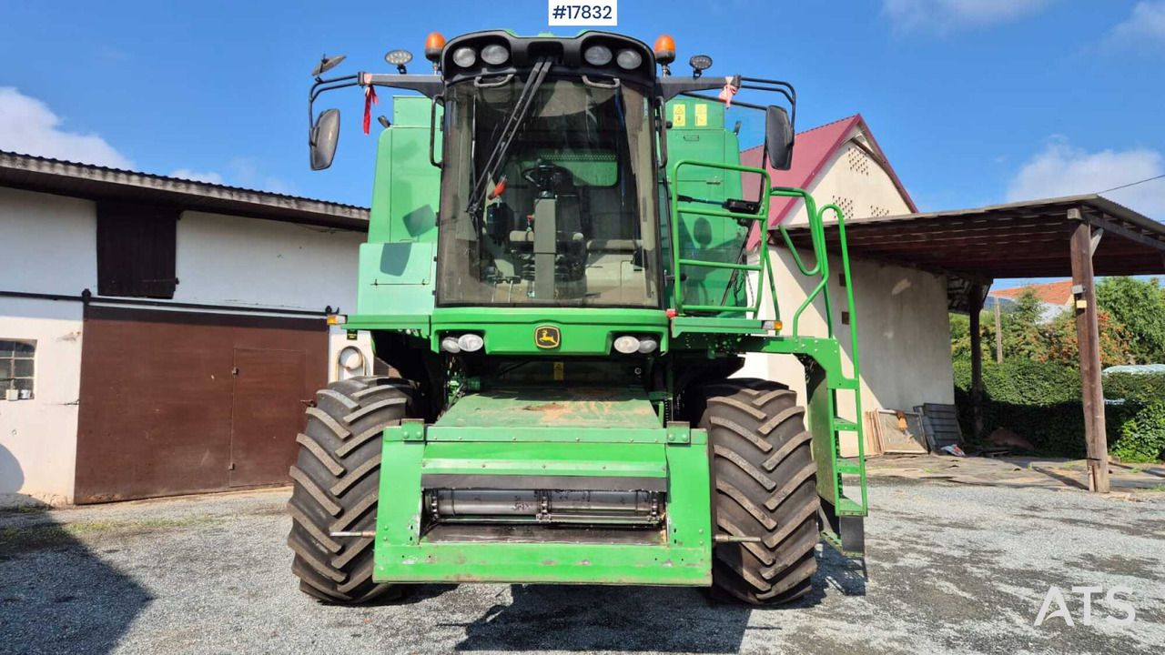 Combine harvester JOHN DEERE 1470 (2010) - Skördetröska: bild 3 Combine harvester JOHN DEERE 1470 (2010) - Skördetröska: bild 3