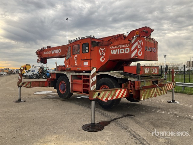1990 Kato KR-250 25 ton 4x4x4 Rough Terrain Crane - Allterrängkran: bild 3 1990 Kato KR-250 25 ton 4x4x4 Rough Terrain Crane - Allterrängkran: bild 3