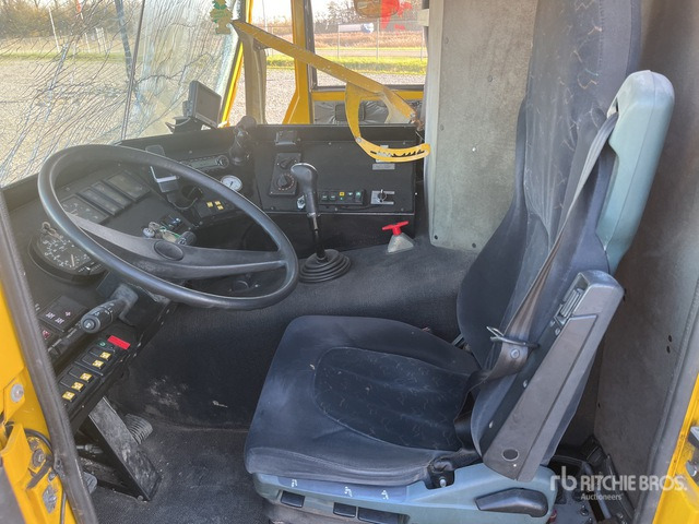 2007 Spierings SK377-AT3 Tri/A Self-Erecting Mobile Tower Crane - Allterrängkran: bild 4 2007 Spierings SK377-AT3 Tri/A Self-Erecting Mobile Tower Crane - Allterrängkran: bild 4