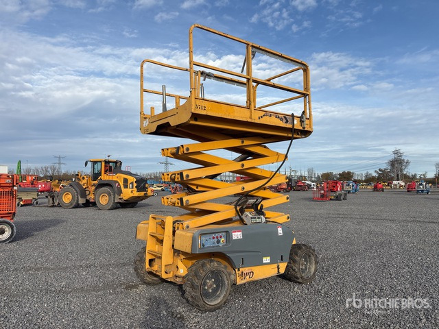 2008 Haulotte COMPACT 12DX 4x4 Diesel Scissor Lift - Saxlift: bild 2 2008 Haulotte COMPACT 12DX 4x4 Diesel Scissor Lift - Saxlift: bild 2