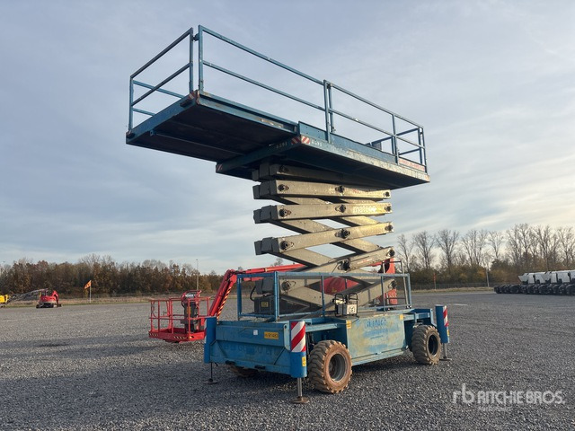 2008 Holland Lift COMBISTAR B-195DL25-4WD/P/N 4x4 Diesel Scissor Lift - Saxlift: bild 3 2008 Holland Lift COMBISTAR B-195DL25-4WD/P/N 4x4 Diesel Scissor Lift - Saxlift: bild 3