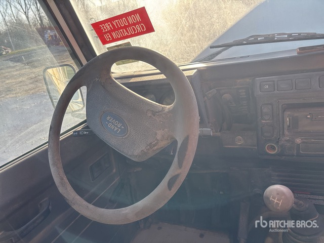 2010 Land Rover Defender (Inoperable) SUV - SUV: bild 5 2010 Land Rover Defender (Inoperable) SUV - SUV: bild 5