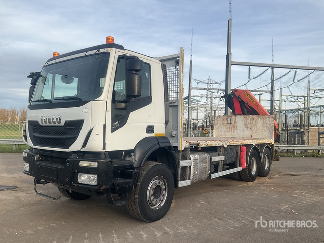 2018 Iveco 260T36 2018 Palfinger PK22002-EH Artic ... Flatbed Truck with Crane - Flakbil, Kranbil: bild 2 2018 Iveco 260T36 2018 Palfinger PK22002-EH Artic ... Flatbed Truck with Crane - Flakbil, Kranbil: bild 2