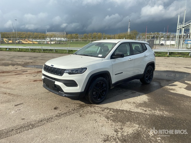 2022 Jeep Compass Longitude 4WD Hybrid (Unused) SUV - SUV: bild 2 2022 Jeep Compass Longitude 4WD Hybrid (Unused) SUV - SUV: bild 2