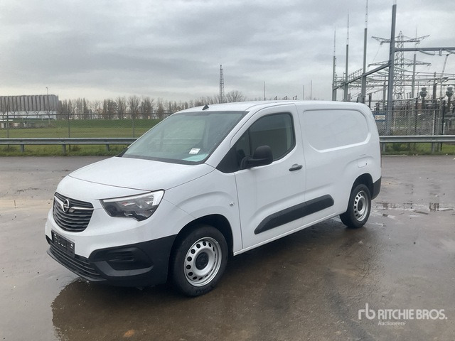 2023 Opel Combo Passenger Van - Minibuss, Persontransport: bild 2 2023 Opel Combo Passenger Van - Minibuss, Persontransport: bild 2
