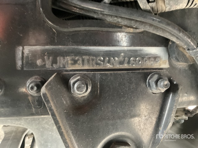 Iveco Trakker 380 T/A Sleeper Truck Tractor - Chassi lastbil, Containersläp/ Växelflaksläp: bild 3 Iveco Trakker 380 T/A Sleeper Truck Tractor - Chassi lastbil, Containersläp/ Växelflaksläp: bild 3