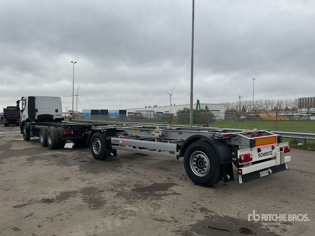 Iveco Trakker 380 T/A Sleeper Truck Tractor - Chassi lastbil, Containersläp/ Växelflaksläp: bild 1 Iveco Trakker 380 T/A Sleeper Truck Tractor - Chassi lastbil, Containersläp/ Växelflaksläp: bild 1
