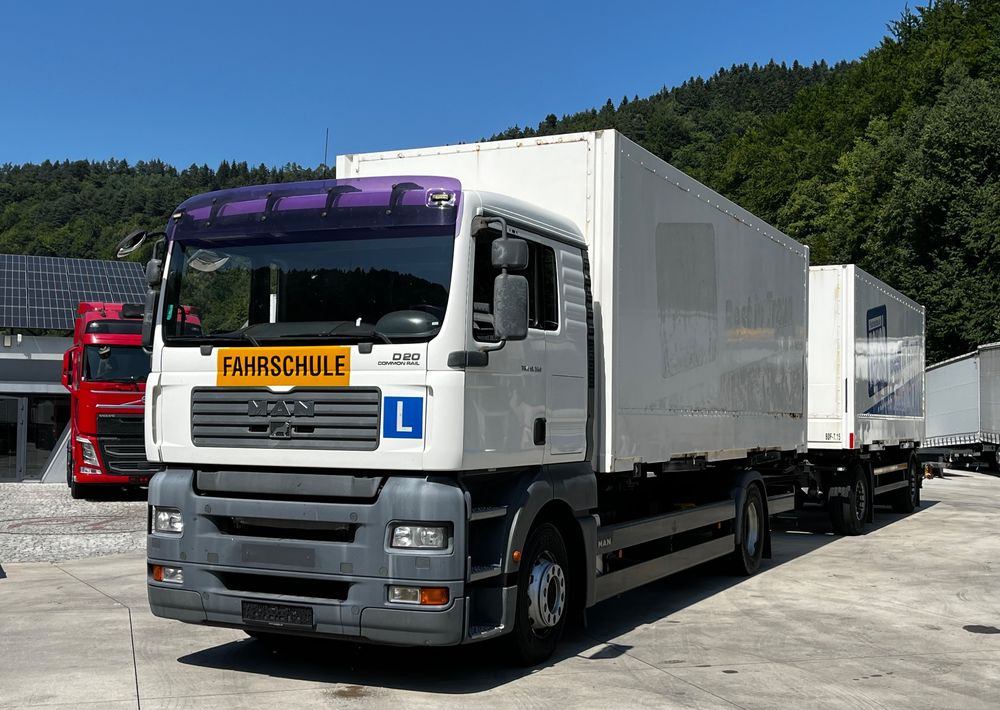 MAN TGA 18.350 6x2 D20 // BDF // Niski Przebieg // + Przyczepa Schmitz BDF // - Chassi lastbil: bild 2 MAN TGA 18.350 6x2 D20 // BDF // Niski Przebieg // + Przyczepa Schmitz BDF // - Chassi lastbil: bild 2