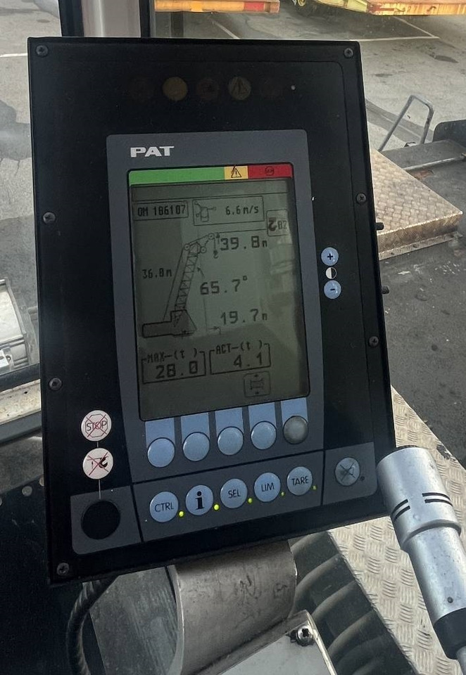 Hamnutrustning, Lyftkran Sennebogen 6180 HDSL: bild 12