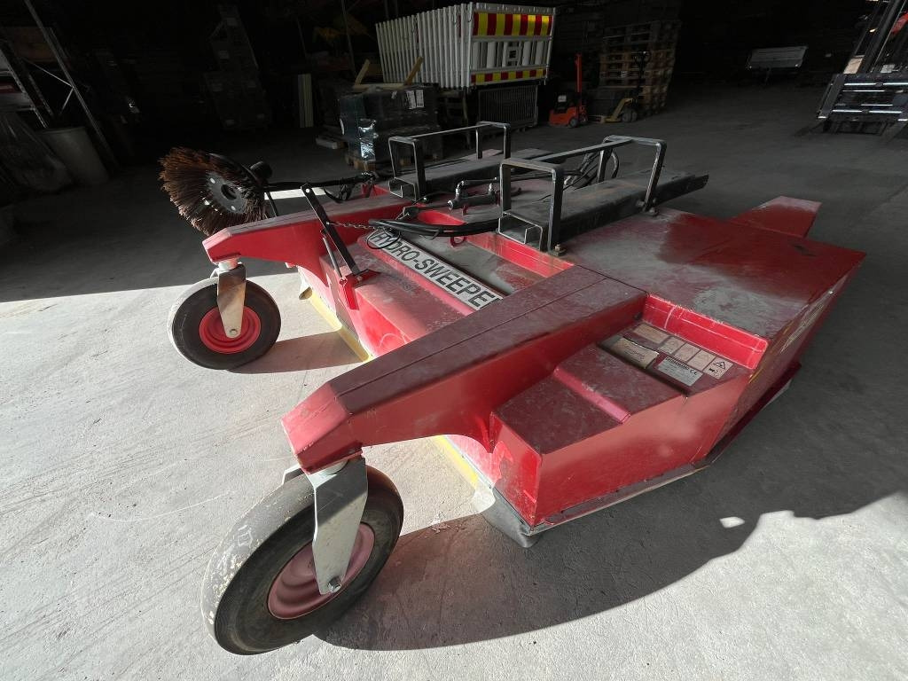 Westbjorn Hydro-Sweeper 2000 SSH - Sopaggregat: bild 1 Westbjorn Hydro-Sweeper 2000 SSH - Sopaggregat: bild 1