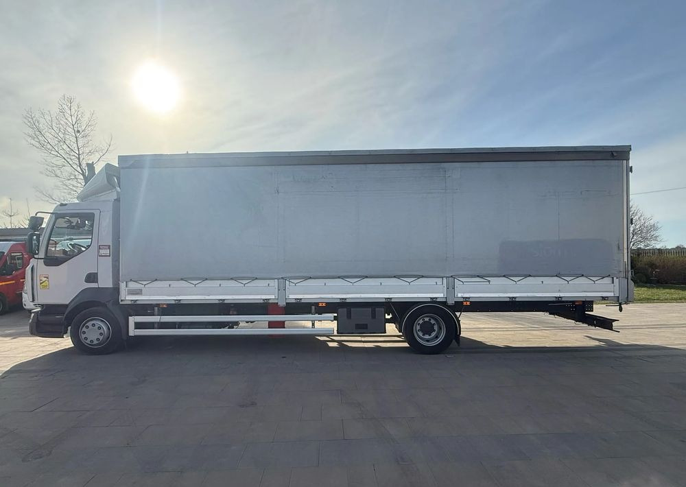 Renault D12 - Kapellbil: bild 5 Renault D12 - Kapellbil: bild 5