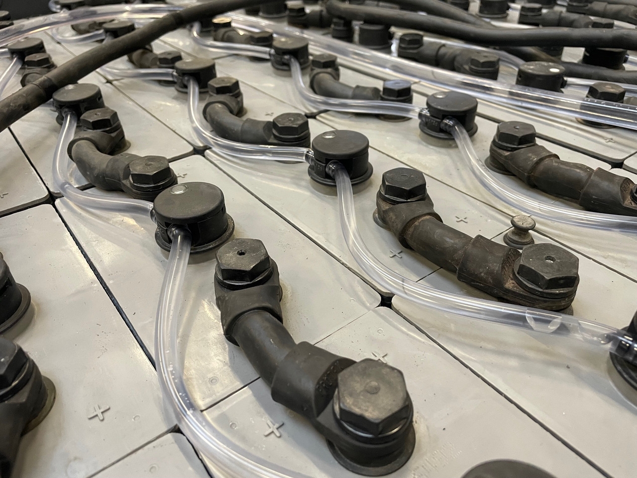 80 Volt I 5 PZS 775 - Batteri för Motviktstruck: bild 4 80 Volt I 5 PZS 775 - Batteri för Motviktstruck: bild 4