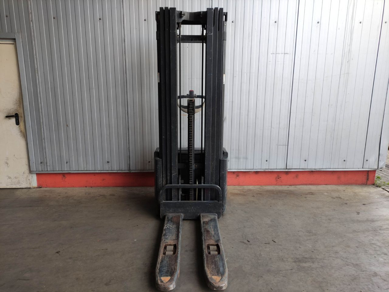 Crown WE 2300-1.6 TT - Staplare: bild 3 Crown WE 2300-1.6 TT - Staplare: bild 3