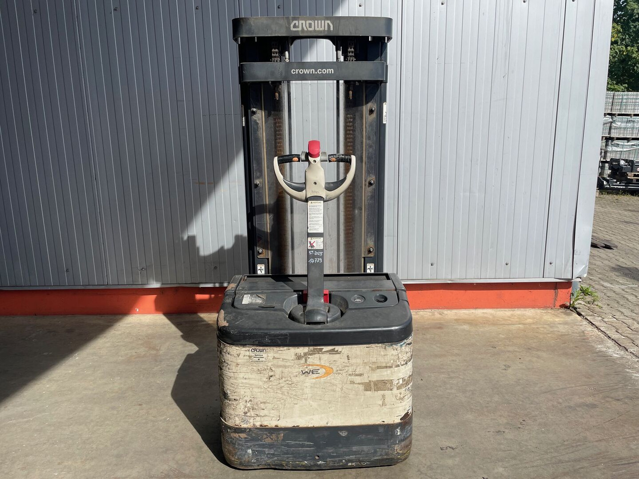 Crown WE2300 1.6 TT - Staplare: bild 4 Crown WE2300 1.6 TT - Staplare: bild 4