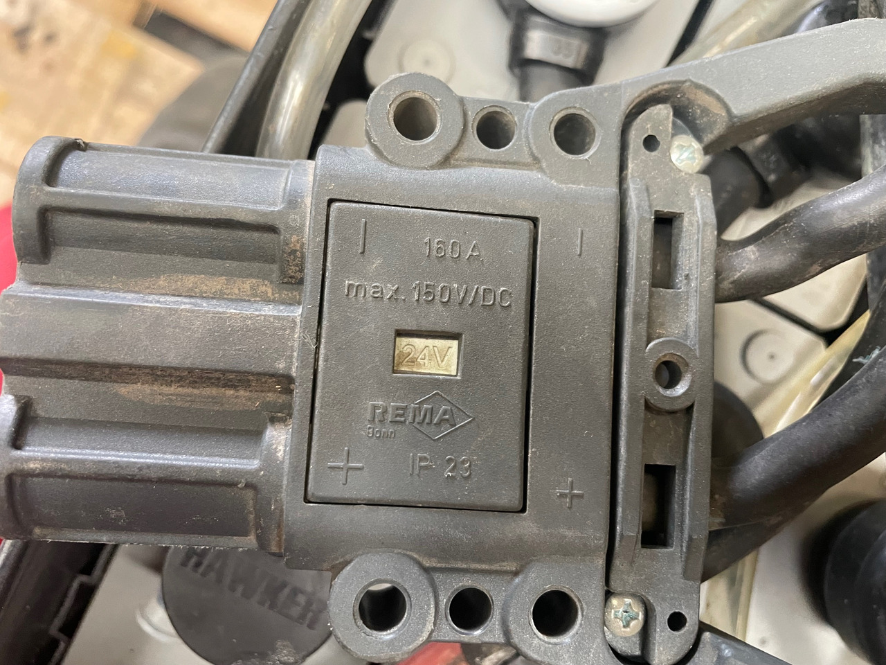 Hawker 24 Volt I 3 PZS 375 - Batteri för Materialhanteringsutrustning: bild 4 Hawker 24 Volt I 3 PZS 375 - Batteri för Materialhanteringsutrustning: bild 4