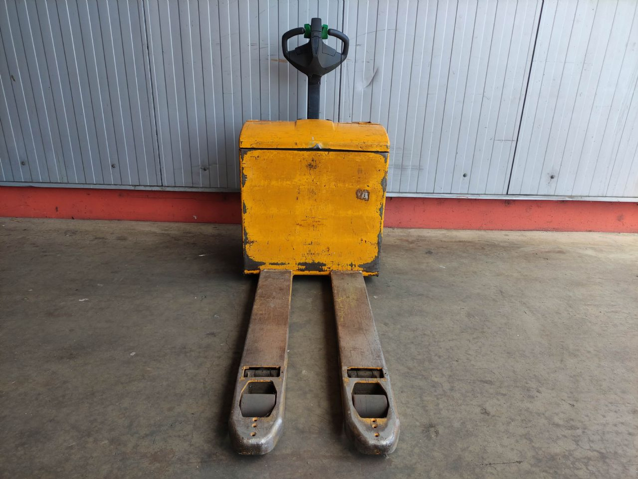 Jungheinrich EJE 116 - Låglyftar: bild 3 Jungheinrich EJE 116 - Låglyftar: bild 3