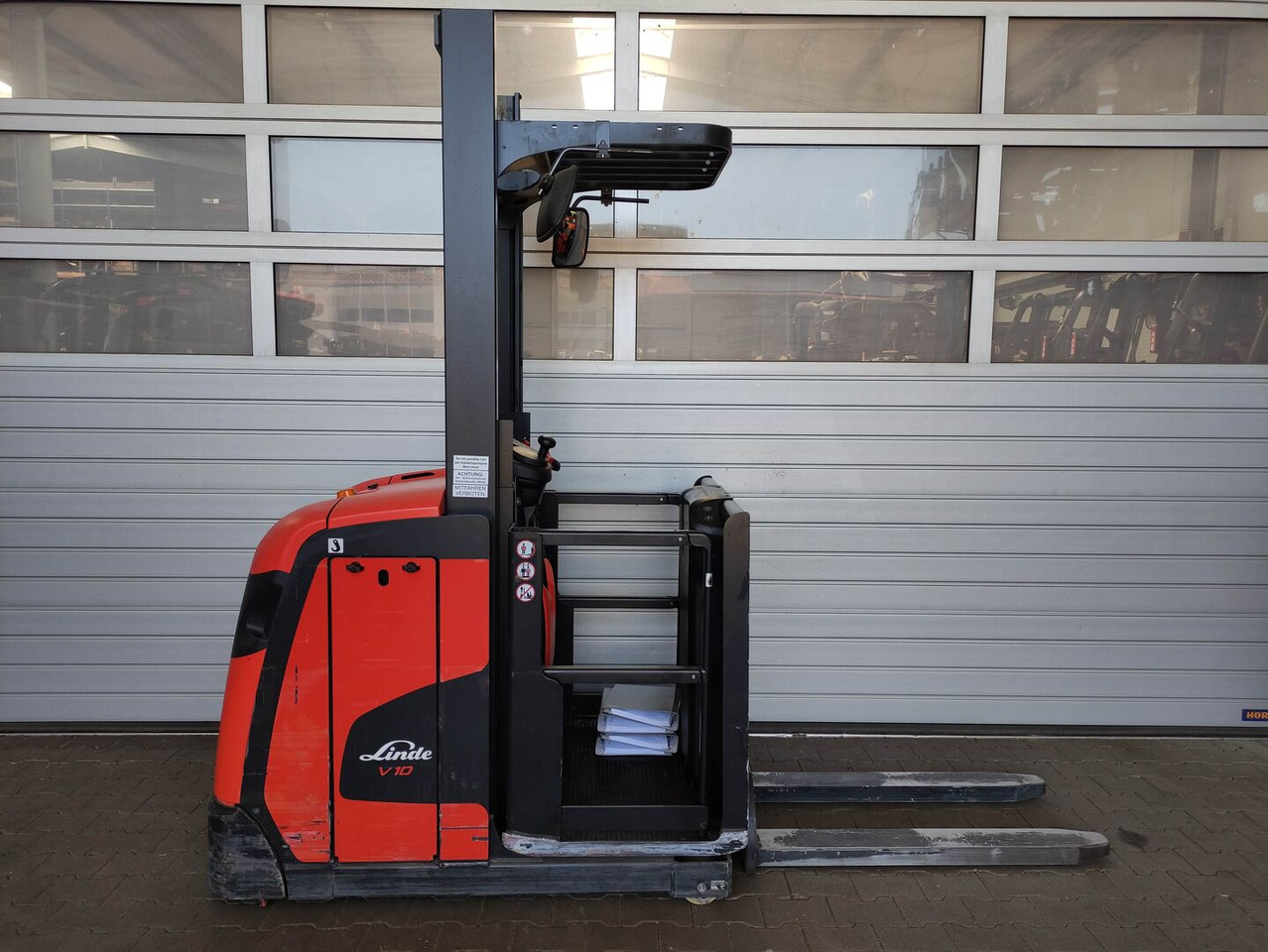 Linde V10-02 - Plocktruck: bild 1 Linde V10-02 - Plocktruck: bild 1