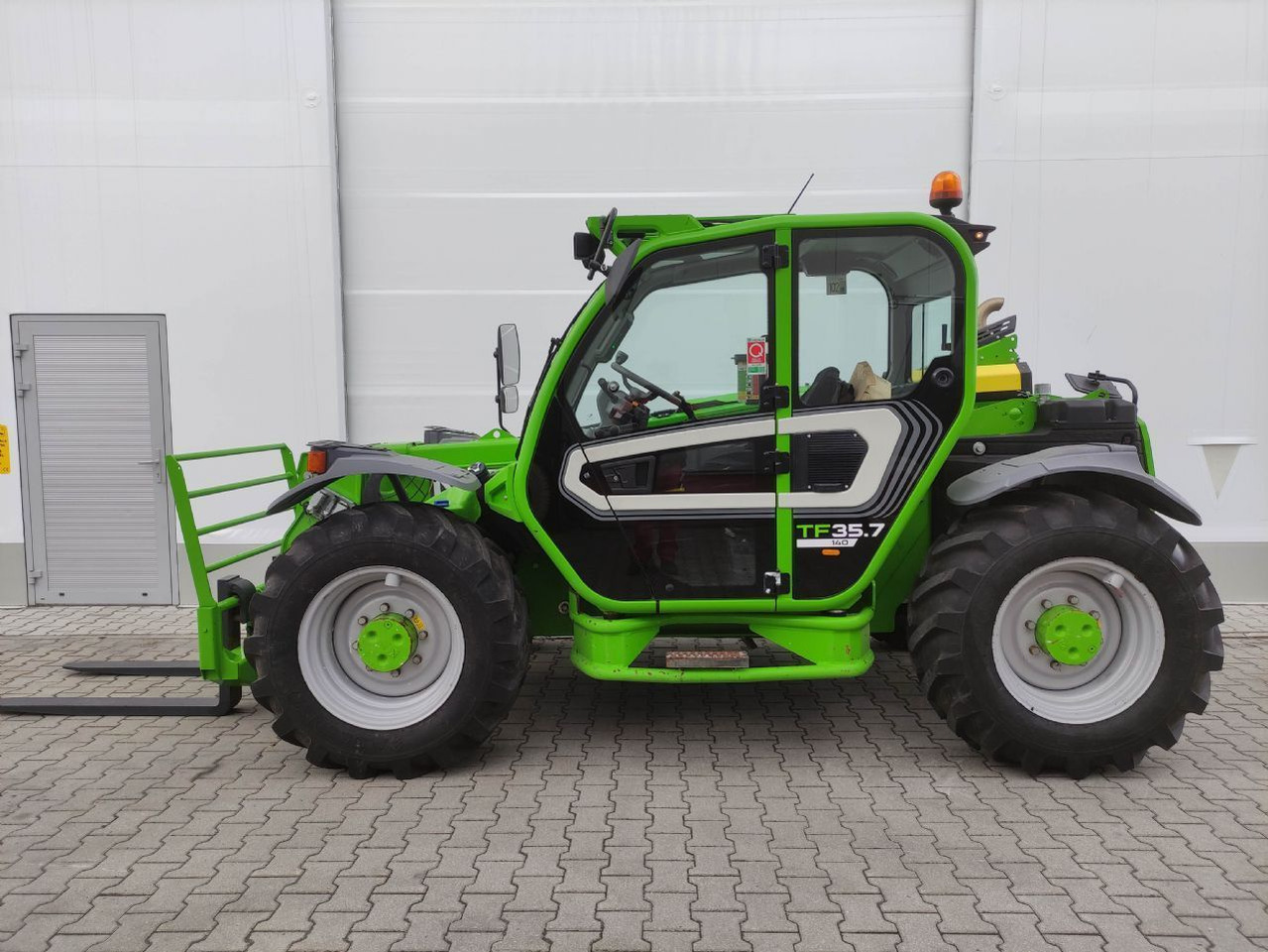Merlo TF35.7-140 - 40 km/h - Teleskoplastar: bild 1 Merlo TF35.7-140 - 40 km/h - Teleskoplastar: bild 1