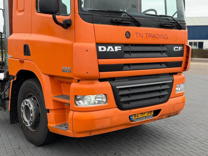 Dragbil DAF FT CF85 AUTOMAAT, GOEDE CONDITIE, 1X TANK, 1X BED, 875.000 KM.: bild 7 Dragbil DAF FT CF85 AUTOMAAT, GOEDE CONDITIE, 1X TANK, 1X BED, 875.000 KM.: bild 7