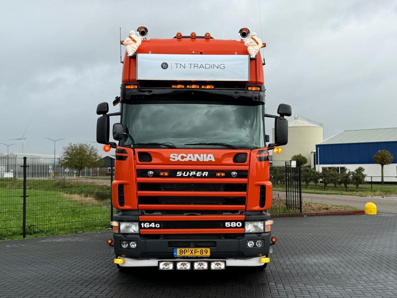 Scania R 164 GA 6X2/4 NA 580 SHOW TRUCK, GESTUURDE VOORLOPER, COMPLEET, TOP. - Dragbil: bild 3 Scania R 164 GA 6X2/4 NA 580 SHOW TRUCK, GESTUURDE VOORLOPER, COMPLEET, TOP. - Dragbil: bild 3