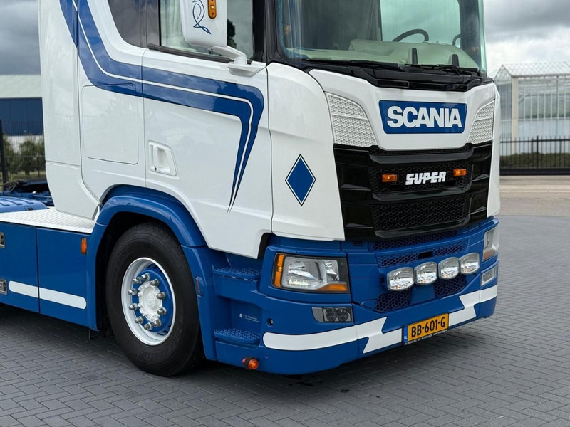 Scania R450 SHOW TRUCK, INTERIOR, STEERING, RETARDER, 570.000 KM. - Dragbil: bild 5 Scania R450 SHOW TRUCK, INTERIOR, STEERING, RETARDER, 570.000 KM. - Dragbil: bild 5