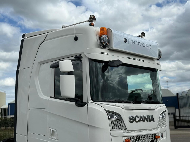 Scania R580 V8 NGS 3.15WB, RETARDER, VOLLUCHT, LEER, LED, KING OF THE ROAD. - Dragbil: bild 2 Scania R580 V8 NGS 3.15WB, RETARDER, VOLLUCHT, LEER, LED, KING OF THE ROAD. - Dragbil: bild 2