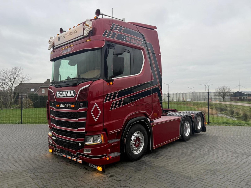 Scania S650 V8 NGS SHOW TRUCK, INTERIOR, FULL AIR, ALCOA, PTO, FULL! - Dragbil: bild 3 Scania S650 V8 NGS SHOW TRUCK, INTERIOR, FULL AIR, ALCOA, PTO, FULL! - Dragbil: bild 3