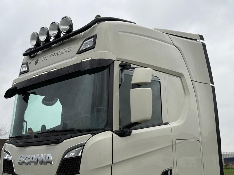 Scania S660 3.15WB, FULL AIR, RETARDER, LEATHER, KING OF THE ROAD, BULLBAR, - Dragbil: bild 5 Scania S660 3.15WB, FULL AIR, RETARDER, LEATHER, KING OF THE ROAD, BULLBAR, - Dragbil: bild 5