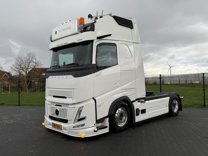 Volvo FH 13.460XL NEW, FULL AIR, ALCOA, HYDRAULIC, XL, SHOW, FULL. - Dragbil: bild 2 Volvo FH 13.460XL NEW, FULL AIR, ALCOA, HYDRAULIC, XL, SHOW, FULL. - Dragbil: bild 2