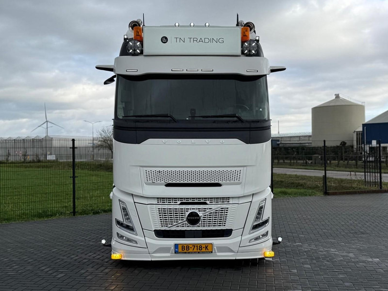 Volvo FH 13.460XL NEW, FULL AIR, ALCOA, HYDRAULIC, XL, SHOW, FULL. - Dragbil: bild 3 Volvo FH 13.460XL NEW, FULL AIR, ALCOA, HYDRAULIC, XL, SHOW, FULL. - Dragbil: bild 3