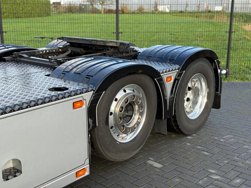 Dragbil Volvo FH 13.460XL SHOW, ALCOA, INTERIEUR, ALS NIEUW, PUSHER, TOP.: bild 13 Dragbil Volvo FH 13.460XL SHOW, ALCOA, INTERIEUR, ALS NIEUW, PUSHER, TOP.: bild 13