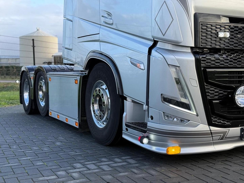 Dragbil Volvo FH 13.460XL SHOW, ALCOA, INTERIEUR, ALS NIEUW, PUSHER, TOP.: bild 6 Dragbil Volvo FH 13.460XL SHOW, ALCOA, INTERIEUR, ALS NIEUW, PUSHER, TOP.: bild 6